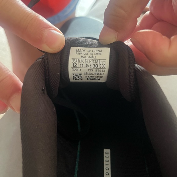 Men’s Black Reebok Zig Dynamica - Picture 5 of 5